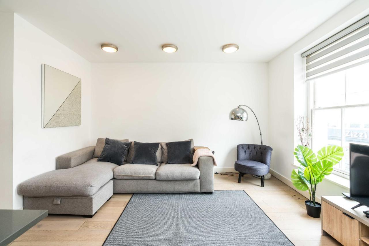 Spacious 2 Bedroom / Earls Court / Kensington London Exterior photo